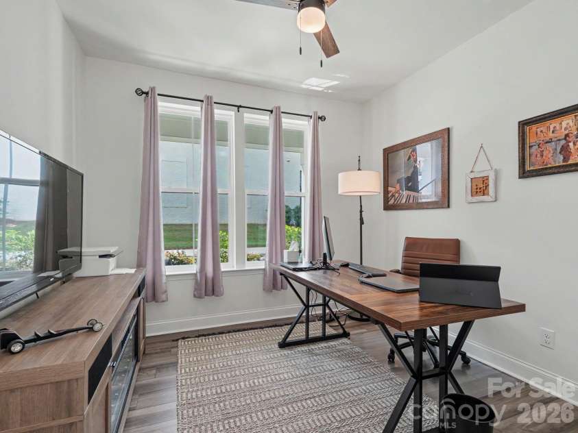 2110 Magnolia Blossom Way, Charlotte, NC 28211.  MLS# CAR4424576, YatesRealty ID 51954. 