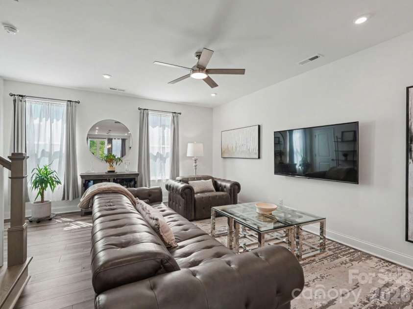 2110 Magnolia Blossom Way, Charlotte, NC 28211.  MLS# CAR4424576, YatesRealty ID 51954. 