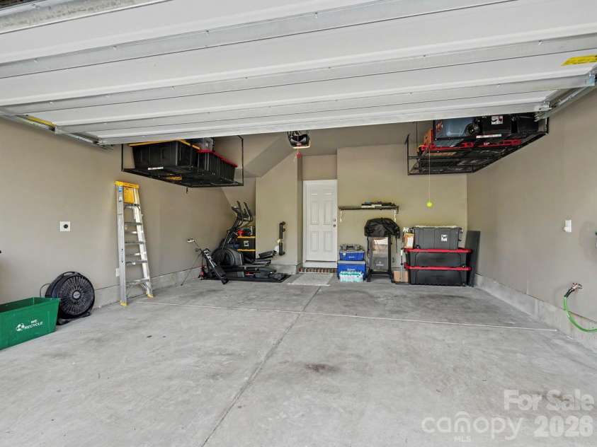 2110 Magnolia Blossom Way, Charlotte, NC 28211.  MLS# CAR4424576, YatesRealty ID 51954. 