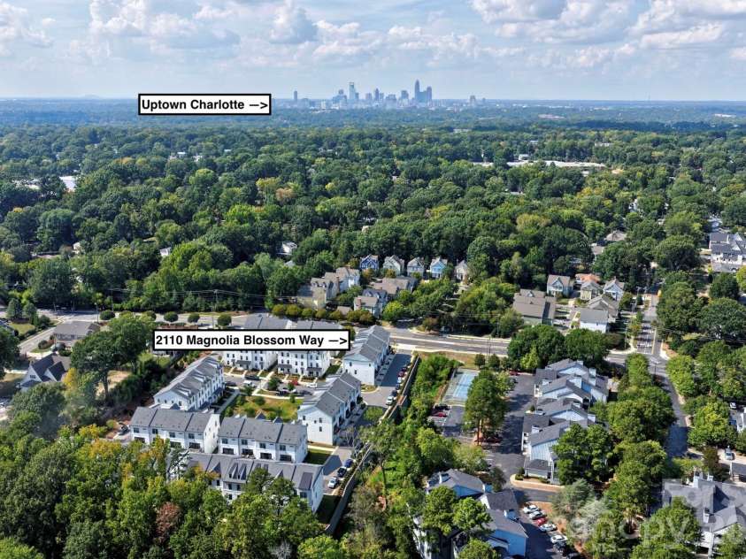 2110 Magnolia Blossom Way, Charlotte, NC 28211.  MLS# CAR4424576, YatesRealty ID 51954. 