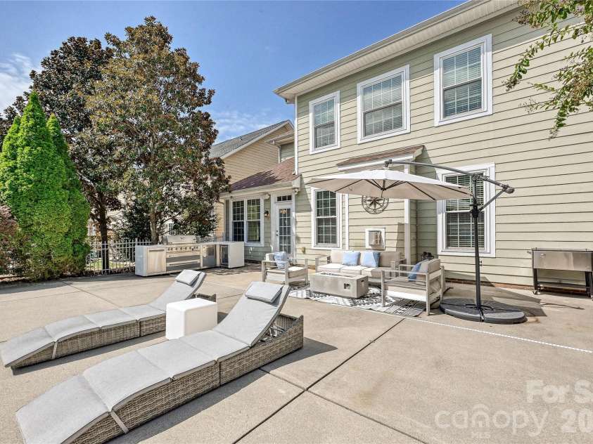 2101 Trading Ford Drive, Waxhaw, NC 28173.  MLS# CAR4424667, YatesRealty ID 51955. Bakcyard