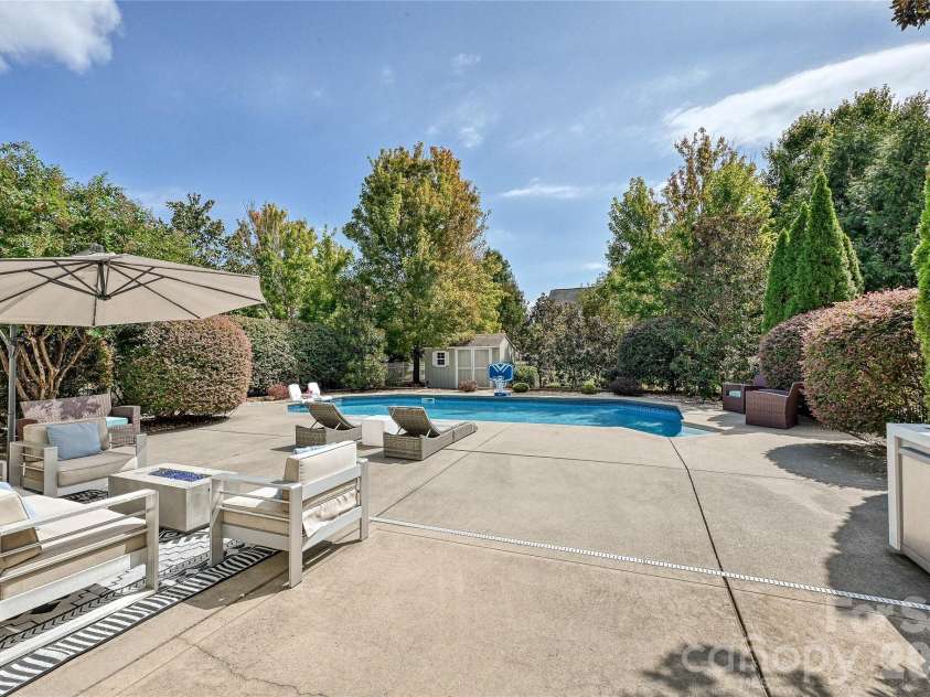 2101 Trading Ford Drive, Waxhaw, NC 28173.  MLS# CAR4424667, YatesRealty ID 51955. Expansive Pool Decking