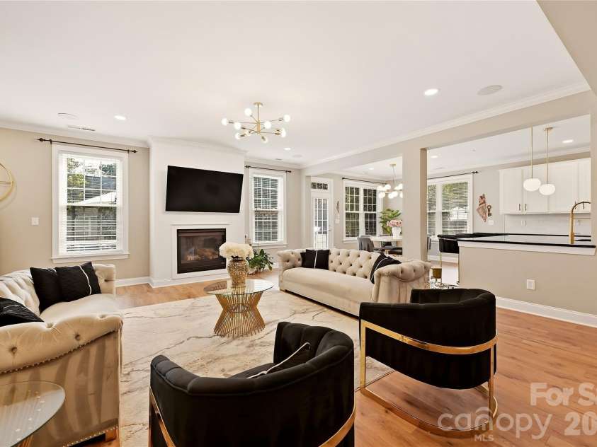 2101 Trading Ford Drive, Waxhaw, NC 28173.  MLS# CAR4424667, YatesRealty ID 51955. Great Room
