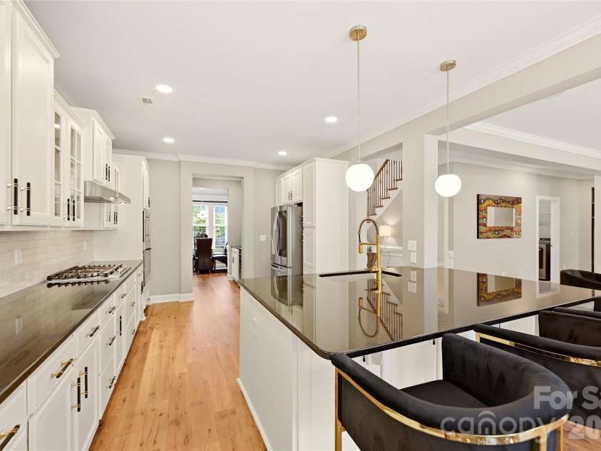 2101 Trading Ford Drive, Waxhaw, NC 28173.  MLS# CAR4424667, YatesRealty ID 51955. Kitchen