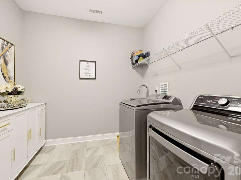 2101 Trading Ford Drive, Waxhaw, NC 28173.  MLS# CAR4424667, YatesRealty ID 51955. Main Floor - Laundry Room