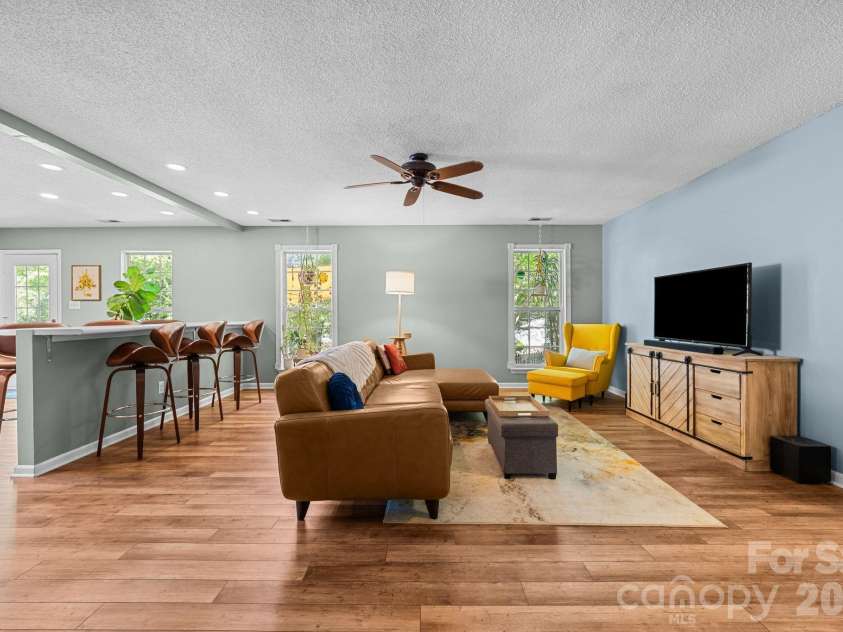 5204 Ashie Avenue, Matthews, NC 28104.  MLS# CAR4424402, YatesRealty ID 51957. 