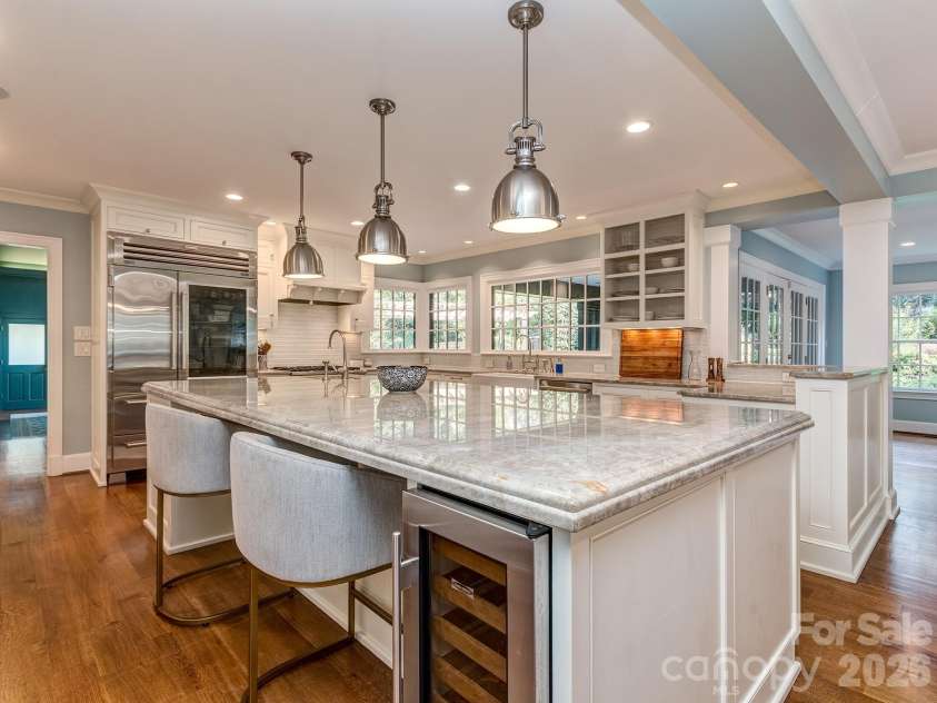 5307 Mirabell Road, Charlotte, NC 28226.  MLS# CAR4424407, YatesRealty ID 51958. Kitchen