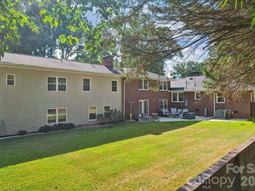 1729 Lumpkin Circle, Rock Hill, SC 29732.  MLS# CAR4423697, YatesRealty ID 51959. 