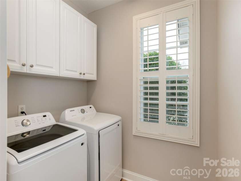 132 Towne Place Drive, Hendersonville, NC 28792.  MLS# CAR4347490, YatesRealty ID 5196. 