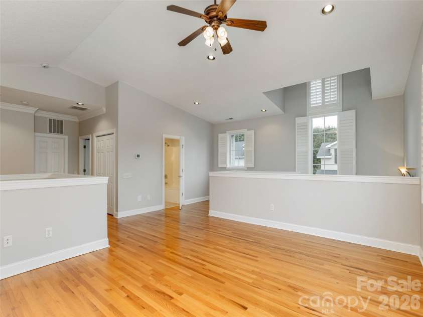 132 Towne Place Drive, Hendersonville, NC 28792.  MLS# CAR4347490, YatesRealty ID 5196. 