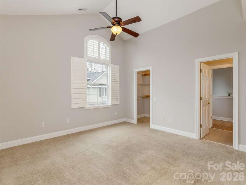 132 Towne Place Drive, Hendersonville, NC 28792.  MLS# CAR4347490, YatesRealty ID 5196. 