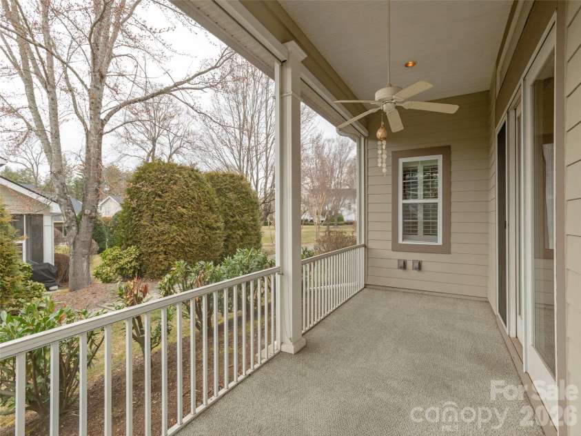 132 Towne Place Drive, Hendersonville, NC 28792.  MLS# CAR4347490, YatesRealty ID 5196. 