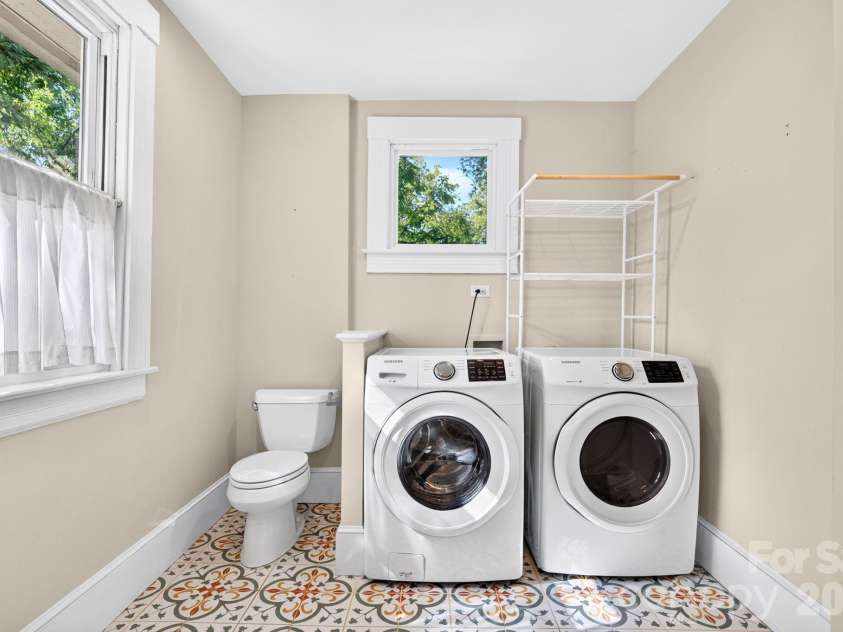 16 West Street, Asheville, NC 28801.  MLS# CAR4423666, YatesRealty ID 51960. Upper Level Washer/Dryer