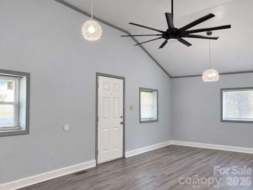 1231 Bradford Heights Road, Gastonia, NC 28054.  MLS# CAR4423101, YatesRealty ID 51962. 
