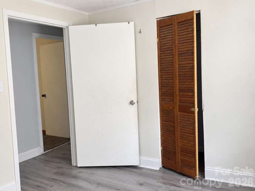 1231 Bradford Heights Road, Gastonia, NC 28054.  MLS# CAR4423101, YatesRealty ID 51962. 