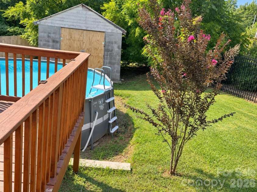 1231 Bradford Heights Road, Gastonia, NC 28054.  MLS# CAR4423101, YatesRealty ID 51962. 
