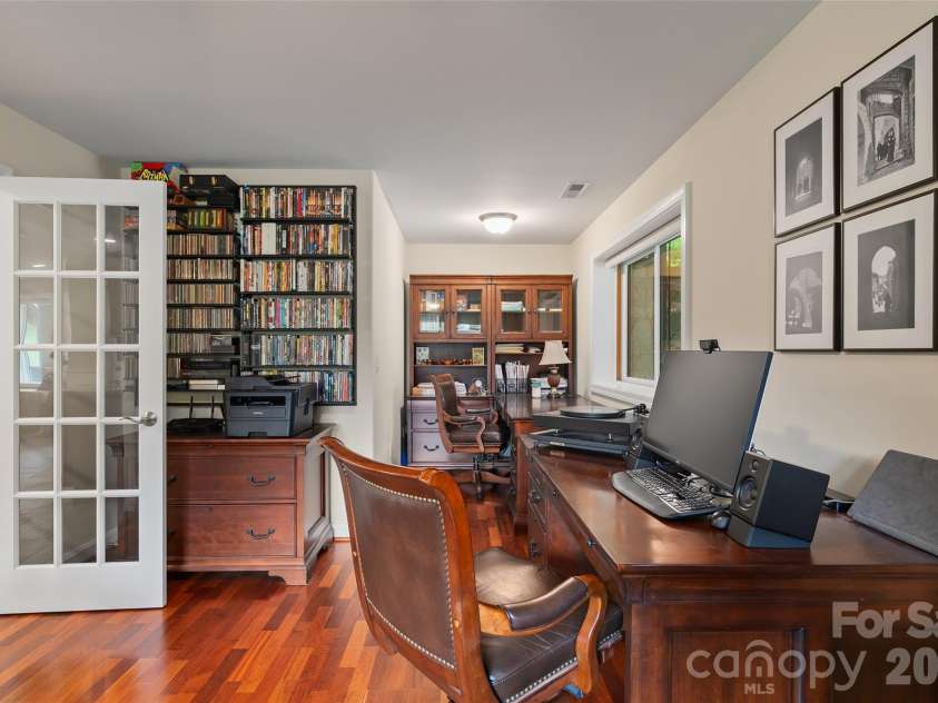 174 Marina Cove, Waynesville, NC 28785.  MLS# CAR4425258, YatesRealty ID 51963. Dedicated office provides an ideal work-from-home space.