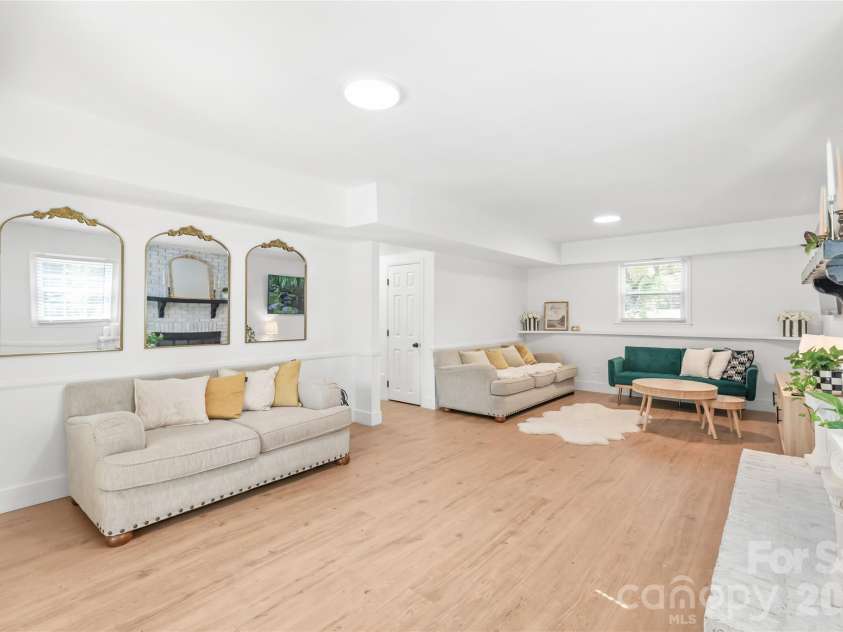 610 Ridgeway Drive, Belmont, NC 28012.  MLS# CAR4423628, YatesRealty ID 51964. 