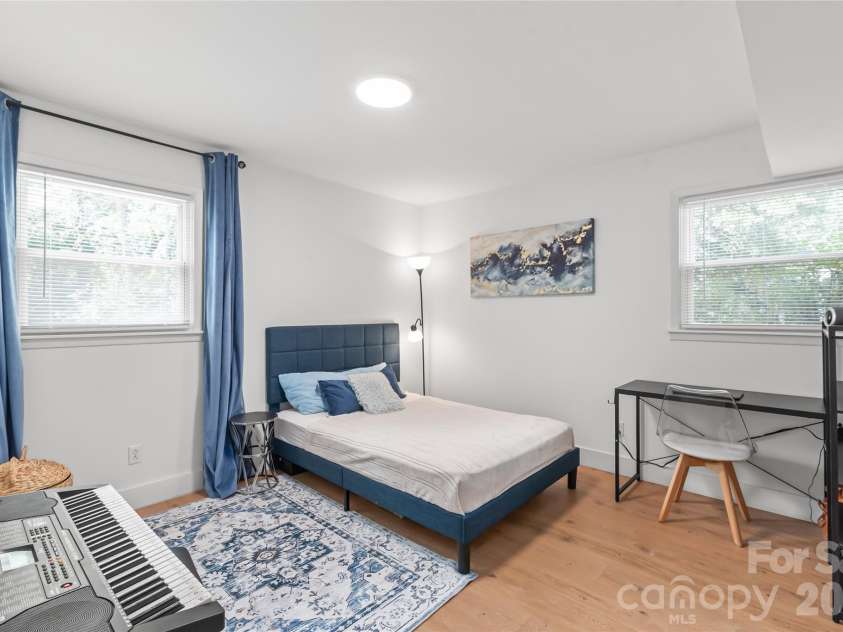 610 Ridgeway Drive, Belmont, NC 28012.  MLS# CAR4423628, YatesRealty ID 51964. 
