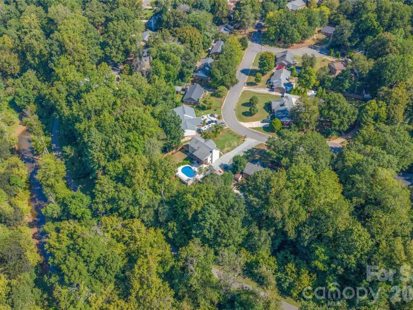 610 Ridgeway Drive, Belmont, NC 28012.  MLS# CAR4423628, YatesRealty ID 51964. 