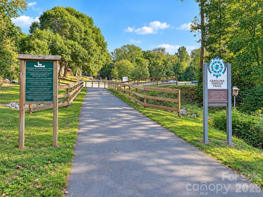 610 Ridgeway Drive, Belmont, NC 28012.  MLS# CAR4423628, YatesRealty ID 51964. 