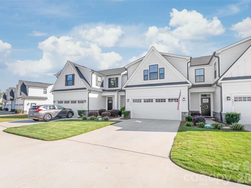 7049 Old Evergreen Parkway, Indian Trail, NC 28079.  MLS# CAR4423487, YatesRealty ID 51965. 