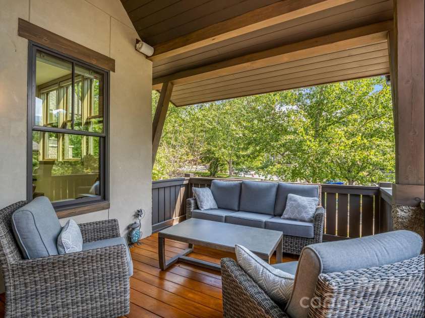 14 Keats Road, Black Mountain, NC 28711.  MLS# CAR4422748, YatesRealty ID 51967. 