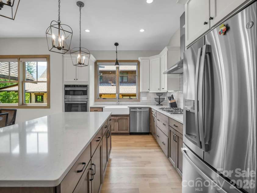 14 Keats Road, Black Mountain, NC 28711.  MLS# CAR4422748, YatesRealty ID 51967. 