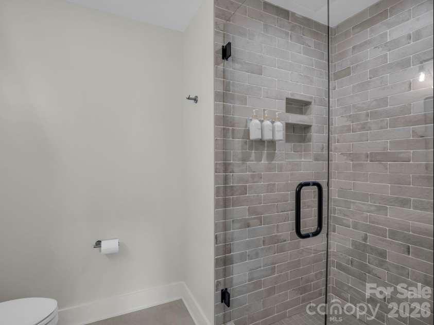 14 Keats Road, Black Mountain, NC 28711.  MLS# CAR4422748, YatesRealty ID 51967. 