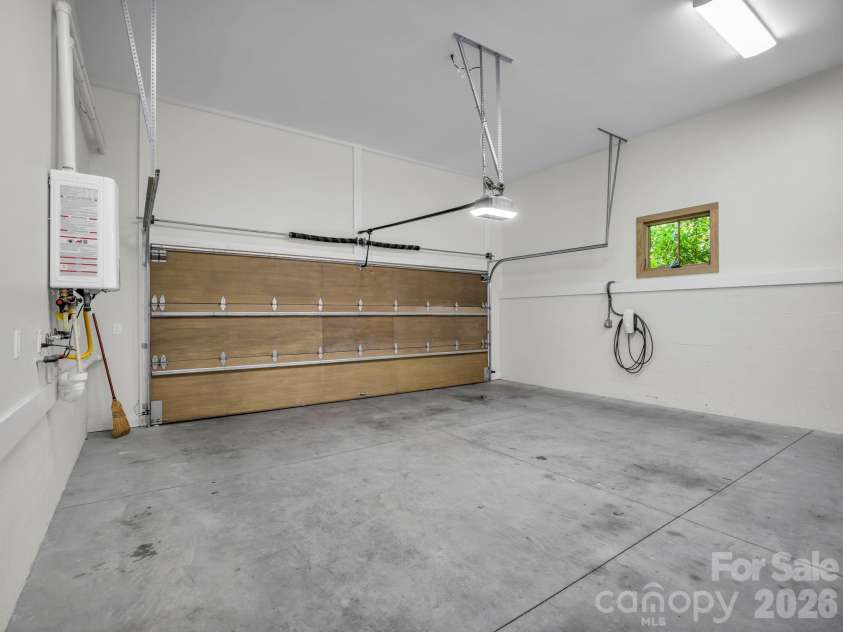 14 Keats Road, Black Mountain, NC 28711.  MLS# CAR4422748, YatesRealty ID 51967. 