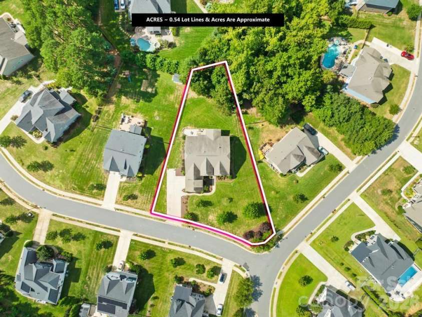 108 Butler Drive, Mooresville, NC 28115.  MLS# CAR4422638, YatesRealty ID 51969. 