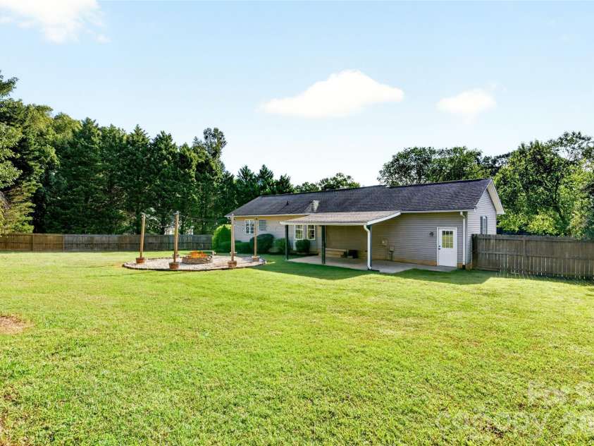 267 Carrington Lane, Salisbury, NC 28146.  MLS# CAR4421165, YatesRealty ID 51971. Backyard