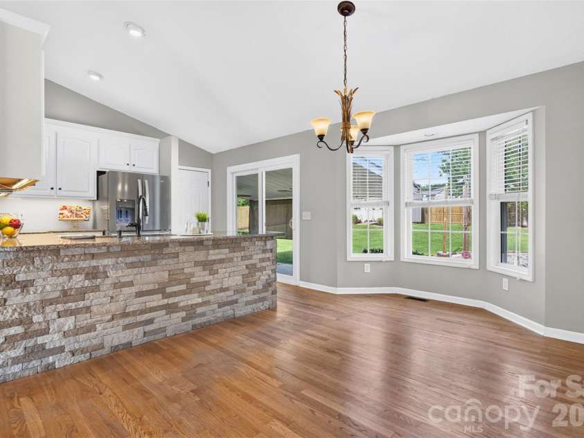 267 Carrington Lane, Salisbury, NC 28146.  MLS# CAR4421165, YatesRealty ID 51971. Dining area