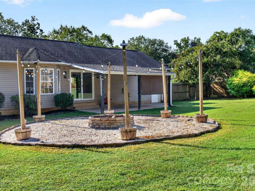 267 Carrington Lane, Salisbury, NC 28146.  MLS# CAR4421165, YatesRealty ID 51971. Fire pit area