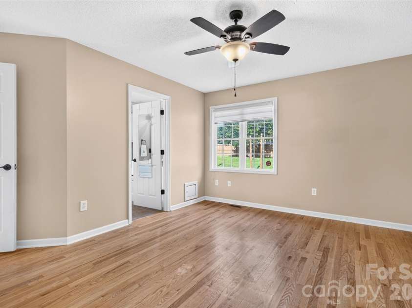 267 Carrington Lane, Salisbury, NC 28146.  MLS# CAR4421165, YatesRealty ID 51971. Primary bedroom