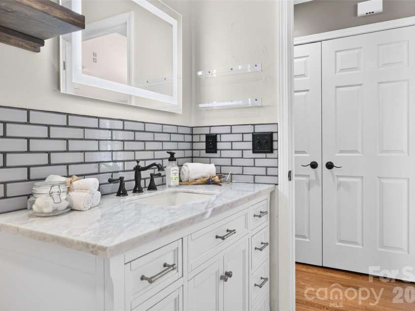 267 Carrington Lane, Salisbury, NC 28146.  MLS# CAR4421165, YatesRealty ID 51971. Secondary bathroom