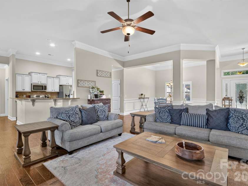 5073 Timberline Lane, Gastonia, NC 28056.  MLS# CAR4420991, YatesRealty ID 51973. 