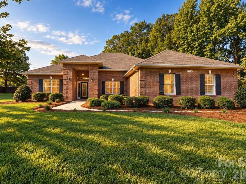 5073 Timberline Lane, Gastonia, NC 28056.  MLS# CAR4420991, YatesRealty ID 51973. 