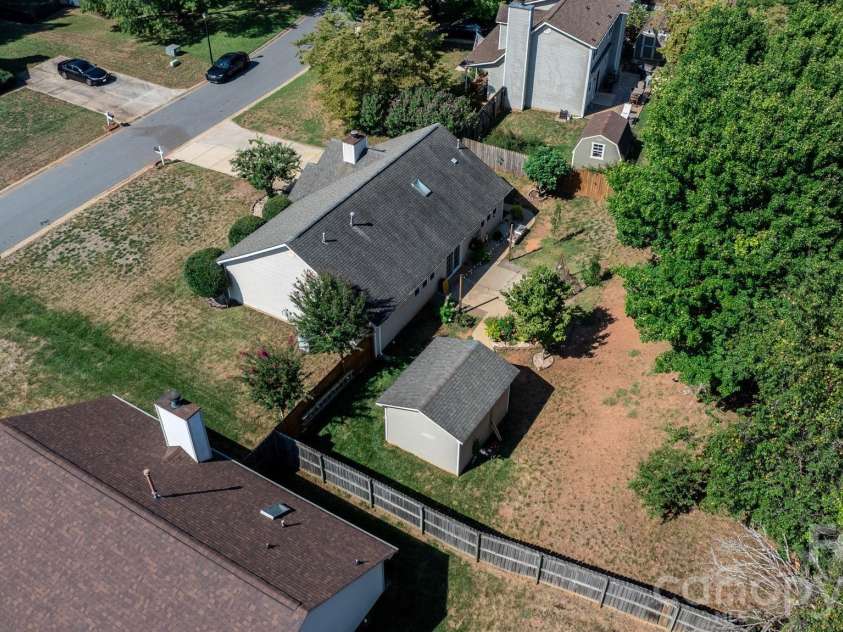 16522 Glenfurness Drive, Huntersville, NC 28078.  MLS# CAR4419979, YatesRealty ID 51974. 