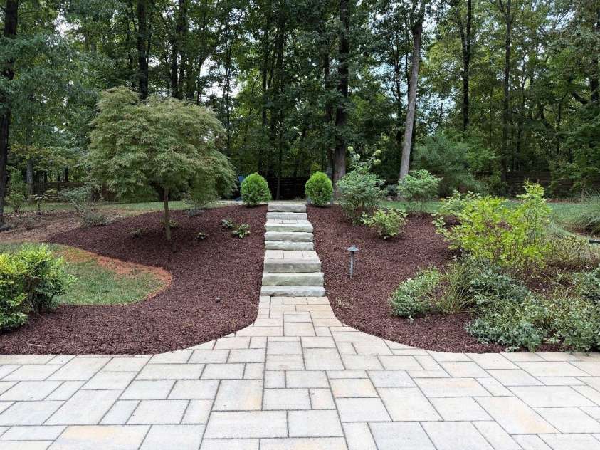 1110 Reamoor Drive, Waxhaw, NC 28173.  MLS# CAR4374459, YatesRealty ID 51975. 