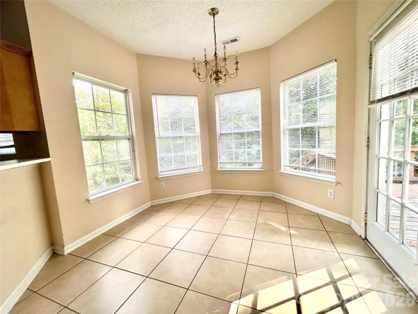 10514 Old Bridge Lane, Charlotte, NC 28269.  MLS# CAR4426525, YatesRealty ID 51978. 