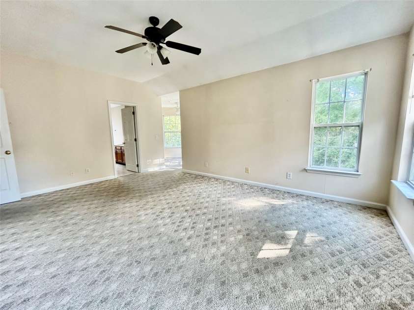 10514 Old Bridge Lane, Charlotte, NC 28269.  MLS# CAR4426525, YatesRealty ID 51978. 
