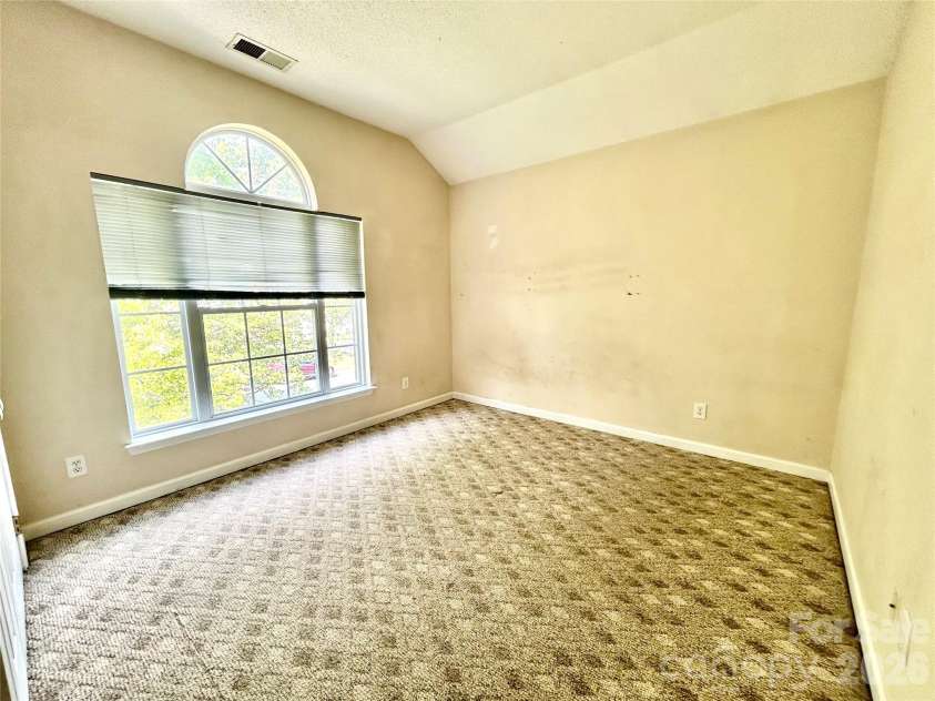 10514 Old Bridge Lane, Charlotte, NC 28269.  MLS# CAR4426525, YatesRealty ID 51978. 