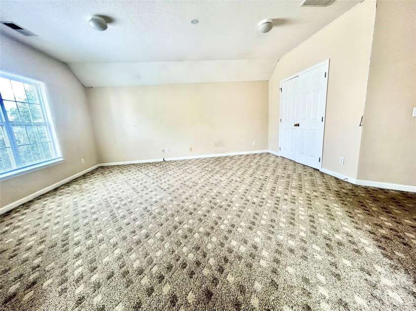 10514 Old Bridge Lane, Charlotte, NC 28269.  MLS# CAR4426525, YatesRealty ID 51978. 
