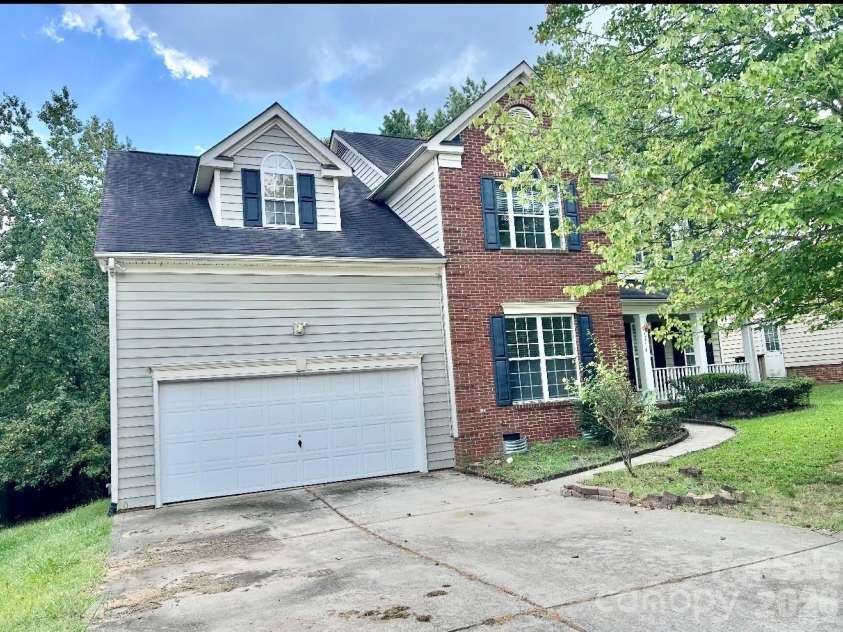 10514 Old Bridge Lane, Charlotte, NC 28269.  MLS# CAR4426525, YatesRealty ID 51978. 