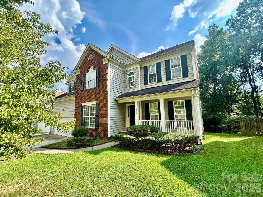 10514 Old Bridge Lane, Charlotte, NC 28269.  MLS# CAR4426525, YatesRealty ID 51978. 