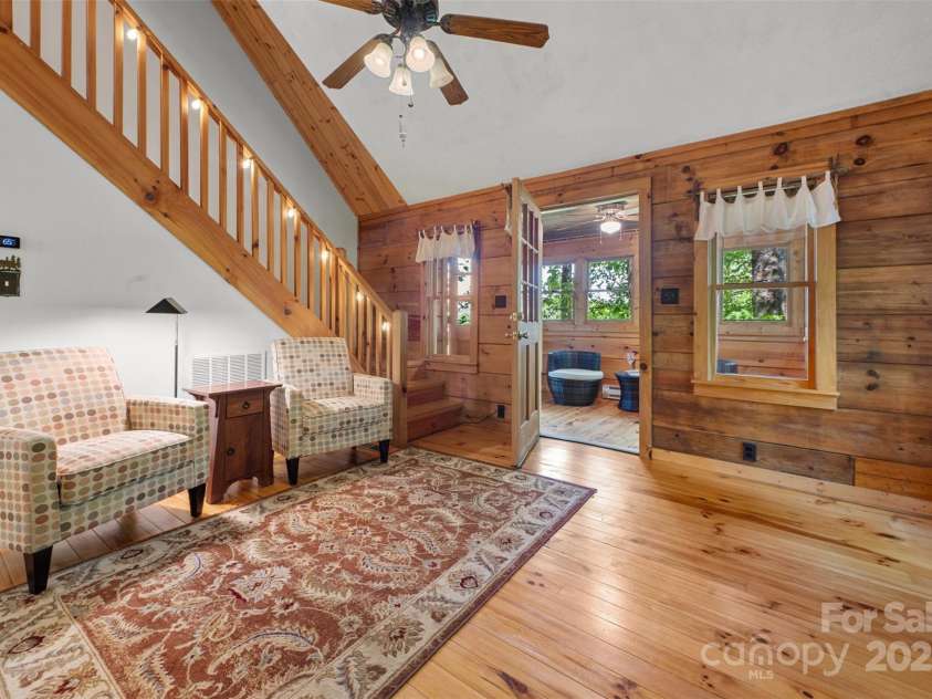 348 Laurelwood Lane, Boone, NC 28607.  MLS# CAR4165444, YatesRealty ID 5198. 