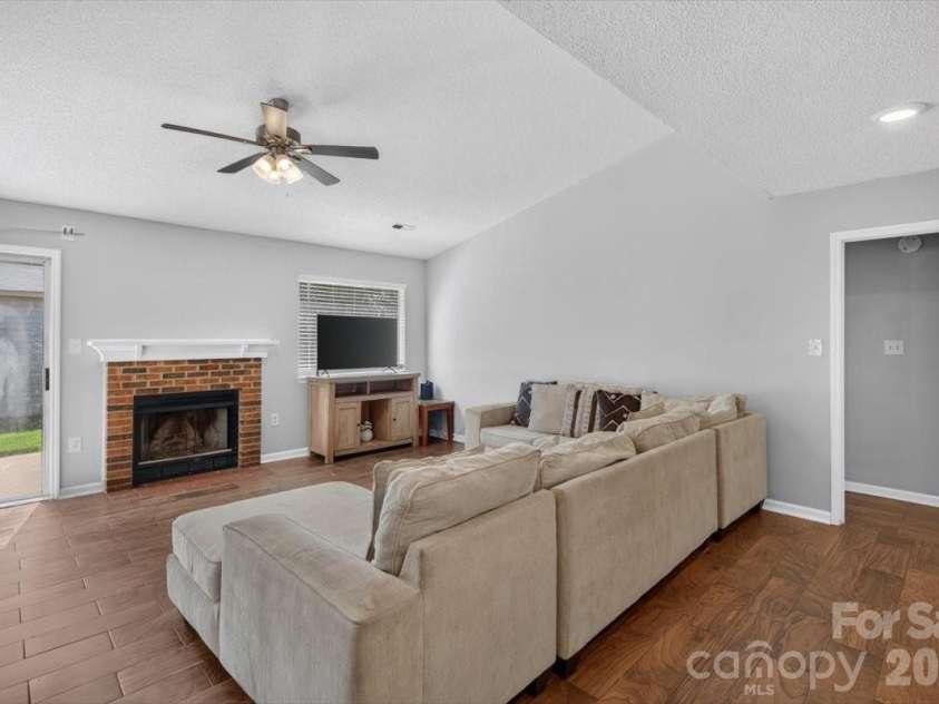 8006 Sheringham Way, Charlotte, NC 28227.  MLS# CAR4422467, YatesRealty ID 51980. 