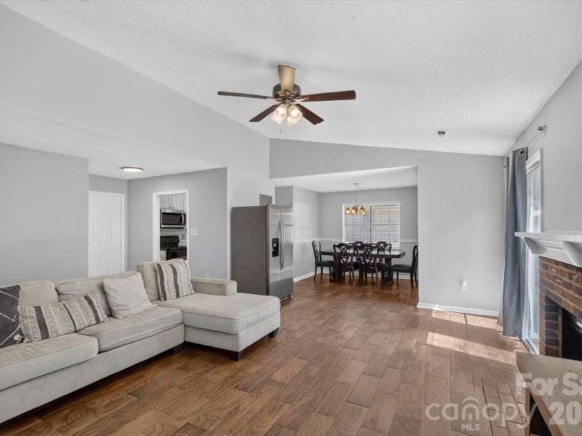 8006 Sheringham Way, Charlotte, NC 28227.  MLS# CAR4422467, YatesRealty ID 51980. 