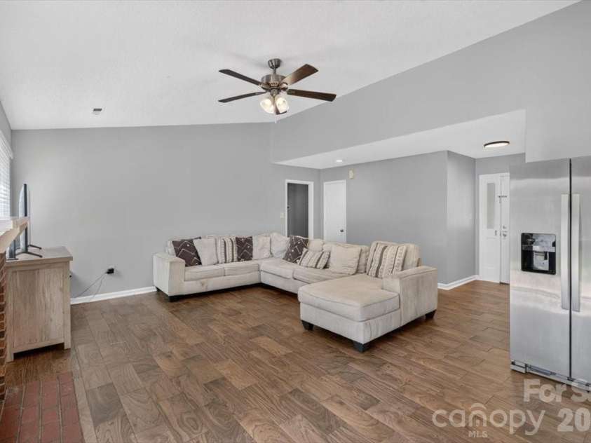 8006 Sheringham Way, Charlotte, NC 28227.  MLS# CAR4422467, YatesRealty ID 51980. 